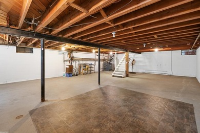 Opportunity knocks!! Put your ideas to work in this rare find in - photo 27