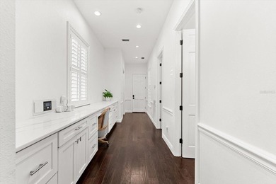One or more photo(s) has been virtually staged. HUGE PRICE - photo 36