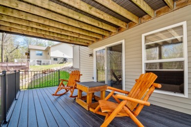 Charming 2 BD Home on a Lush, Wooded Lot in Oak Run - photo 24