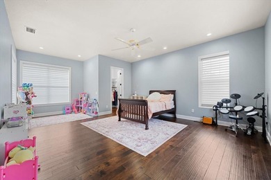 One or more photo(s) has been virtually staged. HUGE PRICE - photo 50