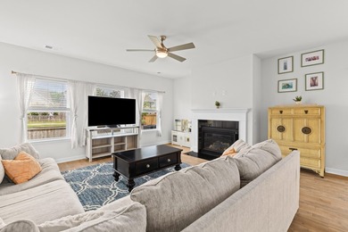 Single-story 3-bedroom home with pond views, paid-off solar - photo 3