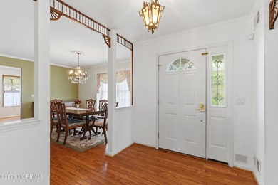 Welcome to the desirable Lake Ridge community! This spacious - photo 4