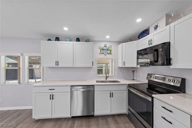 This well-maintained manufactured home offers comfortable - photo 5