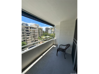 Welcome to Kaiolu Sunrise #606, a bright and breezy one-bedroom - photo 8