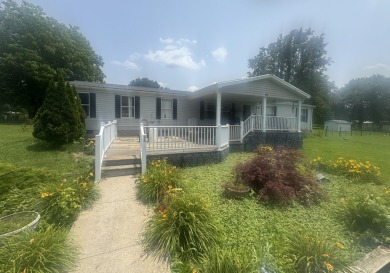Lake Home For Sale in Campbellsville, Kentucky