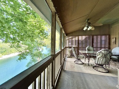 LAKE VIEW!!! Beautiful upper level condo located in a gated Lake - photo 11