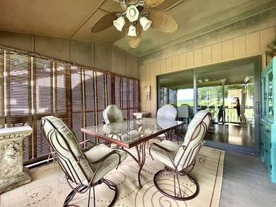LAKE VIEW!!! Beautiful upper level condo located in a gated Lake - photo 12