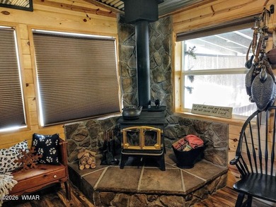 Cozy 3-bedroom, 1.5-bath home in the desirable White Mountain - photo 12