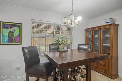 Absolutely precious and move-in ready! This charming 2-bedroom - photo 15