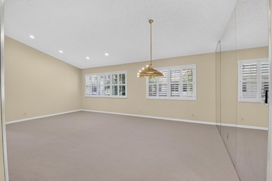BEAUTIFUL CORNER VILLA WITH GARAGE AND PRIVATE GARDEN VIEWS - photo 17