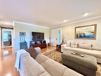 LAKE VIEW!!! Beautiful upper level condo located in a gated Lake - photo 20