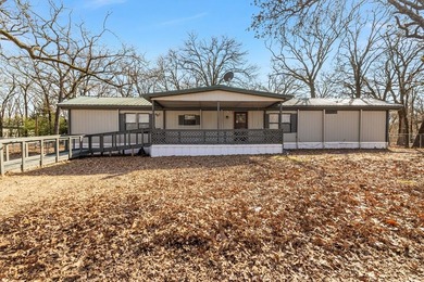 Cedar Creek Lake Home For Sale in Gun Barrel City Texas