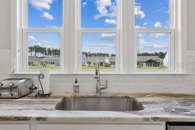 Wonderful Taft Street model on a lagoon with Walk up Attic! - photo 21