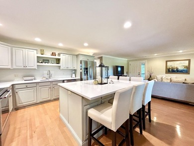 LAKE VIEW!!! Beautiful upper level condo located in a gated Lake - photo 25