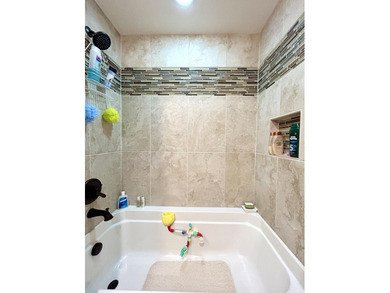 LAKE VIEW!!! Beautiful upper level condo located in a gated Lake - photo 32