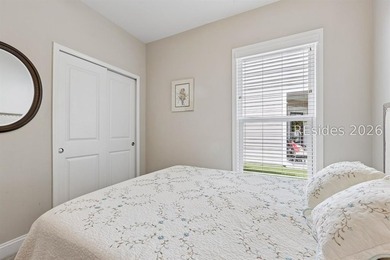 Wonderful Taft Street model on a lagoon with Walk up Attic! - photo 34