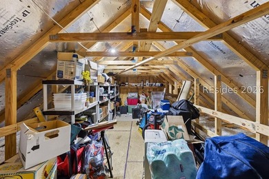 Wonderful Taft Street model on a lagoon with Walk up Attic! - photo 43