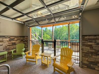 This stunning mountain home w/ 4 bedrooms 4 full bathrooms, 2 - photo 4