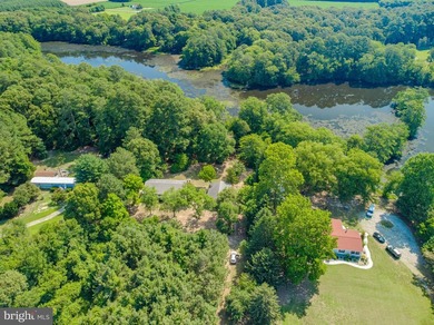 Welcome to your own waterfront retreat on the picturesque - photo 9