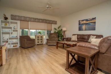 Come check out this well maintained 2bdrm fully furnished top - photo 7