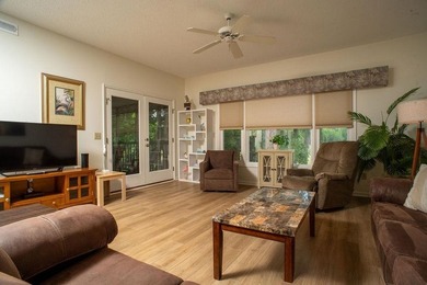 Come check out this well maintained 2bdrm fully furnished top - photo 8