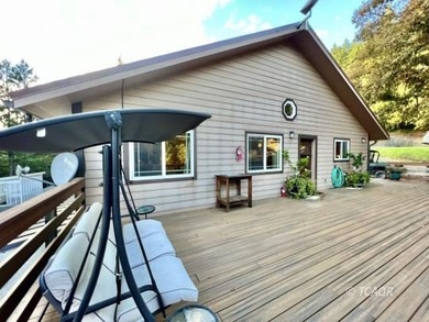 (private lake, pond, creek) Home For Sale in Zenia California