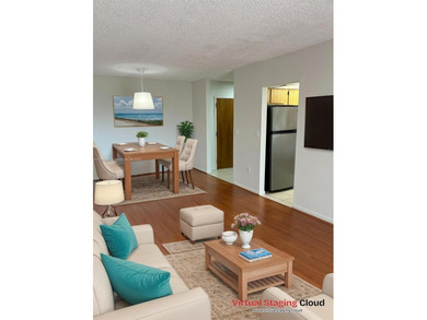 Kendale Lakes Area Condo Sale Pending in Miami Florida