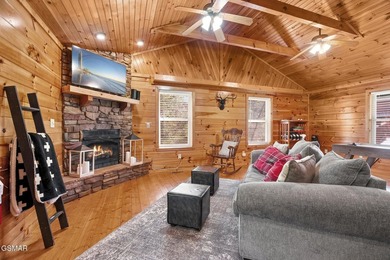 WOW FACTOR! TURNKEY INVESTMENT OPPORTUNITY! Conveniently located - photo 6