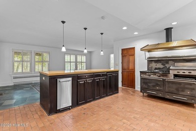 A True Hidden Gem!! Welcome to the breathtaking Parson's Estate - photo 38