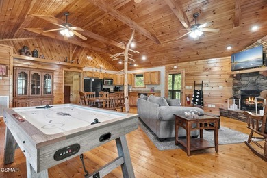 WOW FACTOR! TURNKEY INVESTMENT OPPORTUNITY! Conveniently located - photo 9