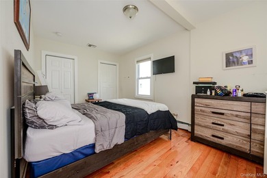 Move right into this beautifully renovated (2017) 3-bedroom - photo 6
