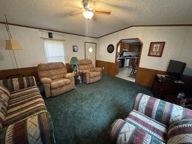 Well kept home in Riverview Forest Estates. Gated community with - photo 5