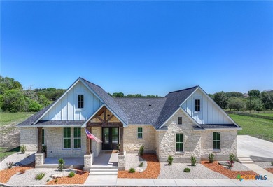 Beautiful custom-built home situated on 2.3 acres in Seguin, Tx - photo 3