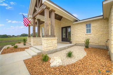 Beautiful custom-built home situated on 2.3 acres in Seguin, Tx - photo 6