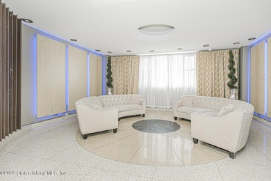 Welcome to this beautiful and spacious 3-bedroom, 2-bath co-op - photo 17