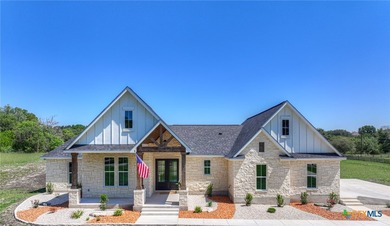 Beautiful custom-built home situated on 2.3 acres in Seguin, Tx - photo 7