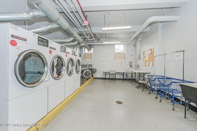 Welcome to this beautiful and spacious 3-bedroom, 2-bath co-op - photo 20