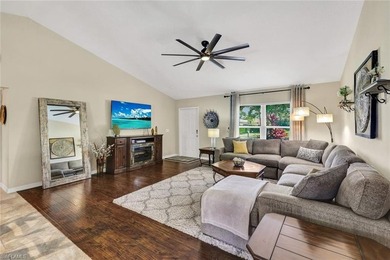 Salt water pool home! This turnkey spit bedroom home is - photo 5