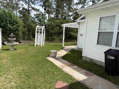 OMG! A home under 300k tucked away in a little community close - photo 2