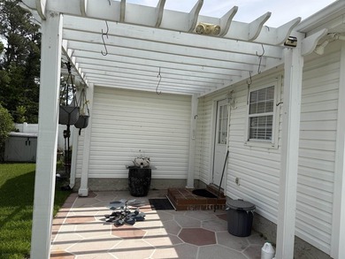 OMG! A home under 300k tucked away in a little community close - photo 3