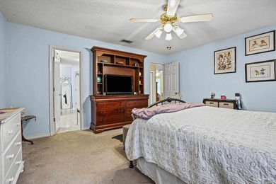 Welcome home to this well-maintained brick residence offering - photo 14