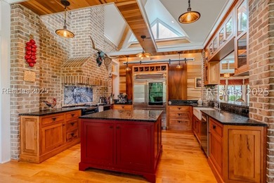 Escape to Ridgeland Ranch, a breathtaking 26.36-acre equestrian - photo 28