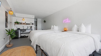 Oceanfront escape in the heart of Myrtle Beach. This charming - photo 9