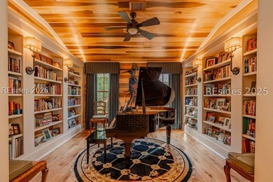 Escape to Ridgeland Ranch, a breathtaking 26.36-acre equestrian - photo 37