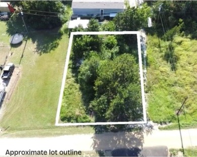 This 0.11-acre lot in Gordonville, Texas offers a fantastic - Lake Lot For Sale in Gordonville, Texas