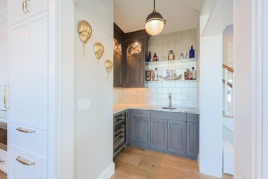 Introducing 18 Strandway, a newly constructed waterfront - photo 14