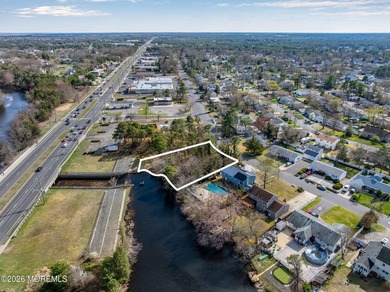 One of the last Lakefront lots on Lake Riviera! This wooded lot - photo 6