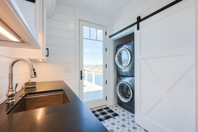 Introducing 18 Strandway, a newly constructed waterfront - photo 18