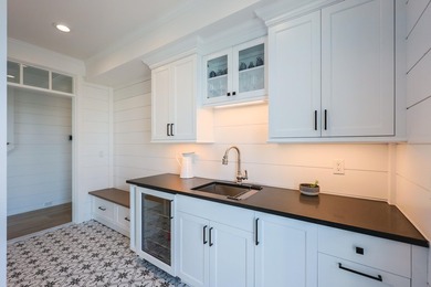 Introducing 18 Strandway, a newly constructed waterfront - photo 19