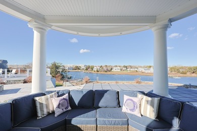 Introducing 18 Strandway, a newly constructed waterfront - photo 31